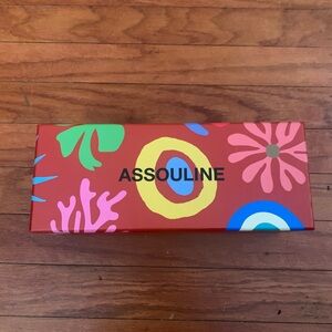 Brand New Assouline trio candle set